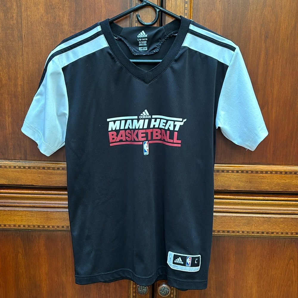 Kids Adidas Miami Heat Lebron James shirt